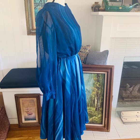 Vintage 1980’s Midnight Blue Split-Sleeved Dress - Picture 4 of 6